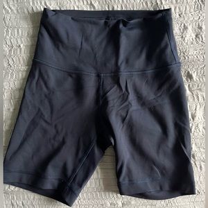 Wunder train high rise shorts 6”. Navy